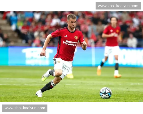 梅努崛起挤占生存空间 芒特在曼联新战术体系边缘化